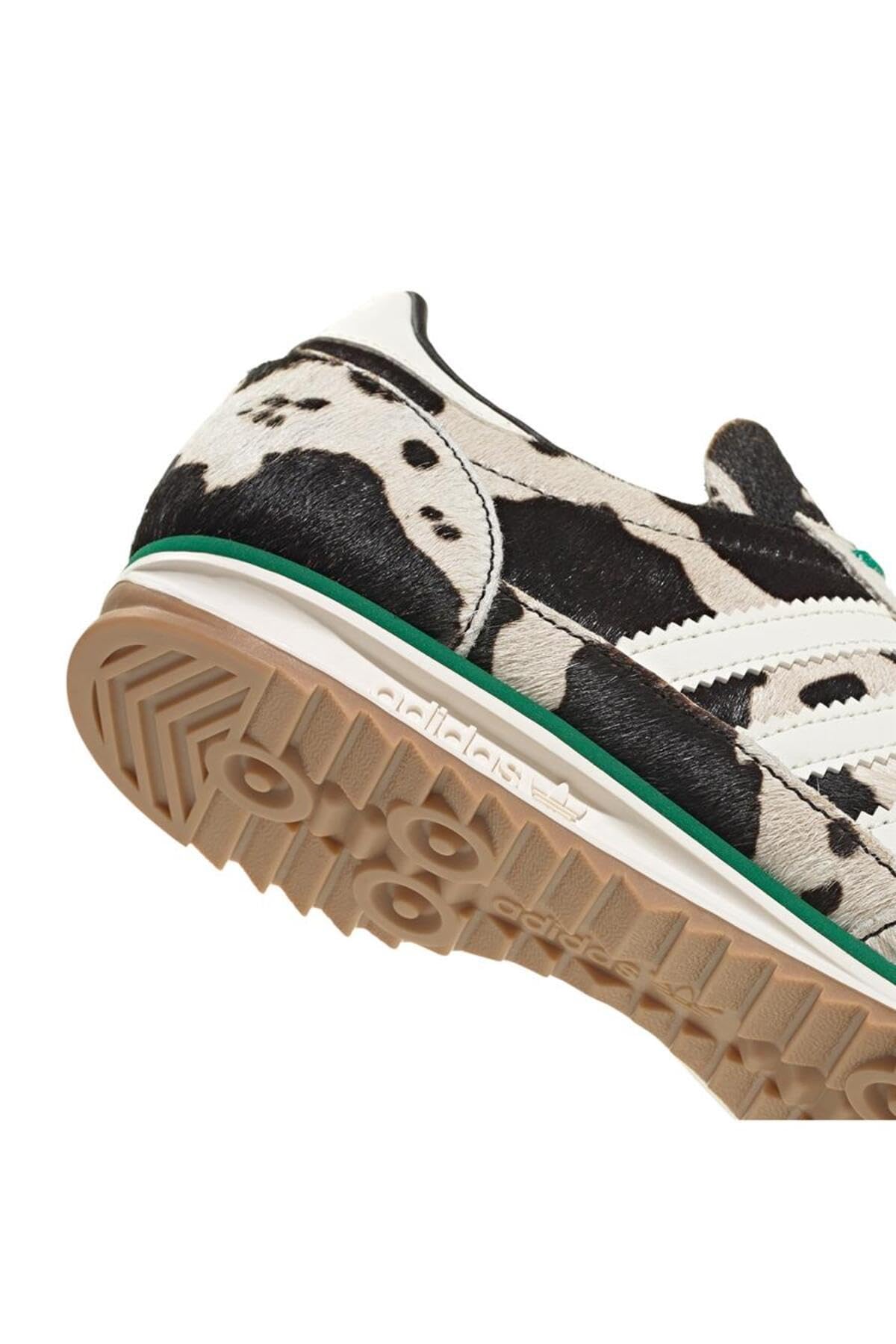 adidas Originals SL 72 Womens Shoes (Cow Print Black White, 8.5)