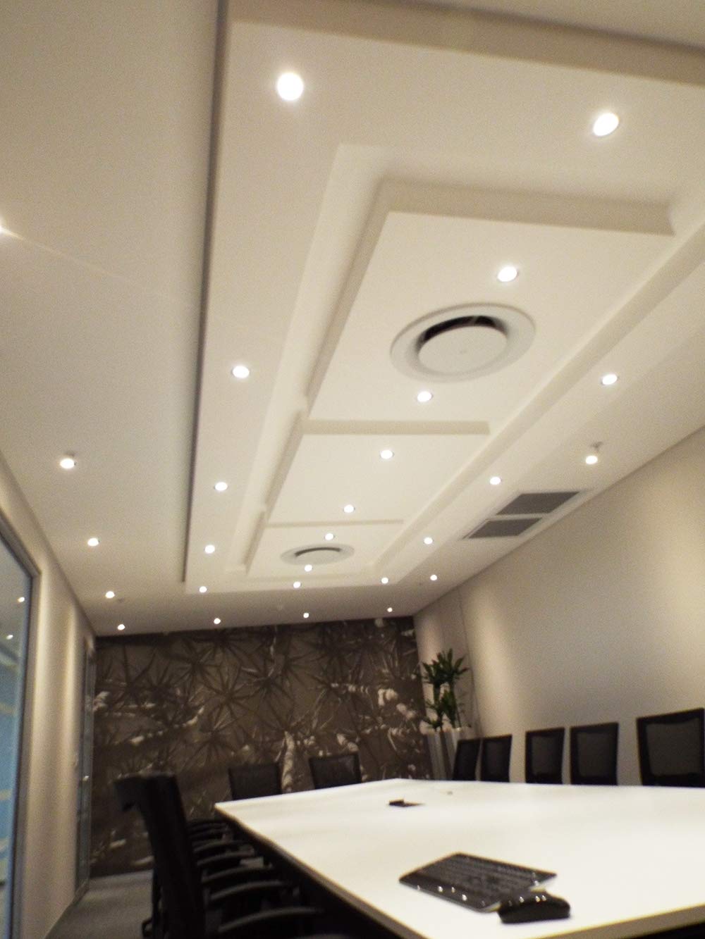 TCP LED 65 Watt Equivalent BR30 | 2 Pack | Daylight (5000K) Shatter Resistent | 650 Lumens | 15,000 Hours | Dimmable Flood Light Bulbs